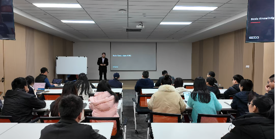 FANNAL メインボードの知識トレーニングでシステムレベルの専門知識を強化