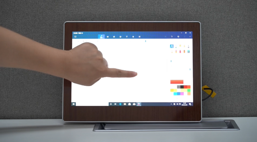 静電容量のタッチスクリーンで動作する材料はどれですか？